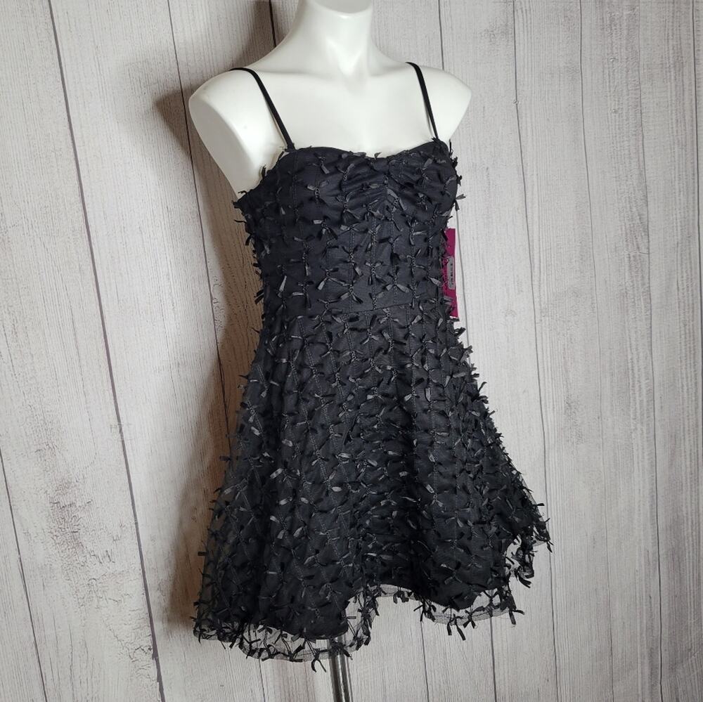 NWT Betsey Johnson All Over Textured Bow Fit & Flare Party Dress, size 2